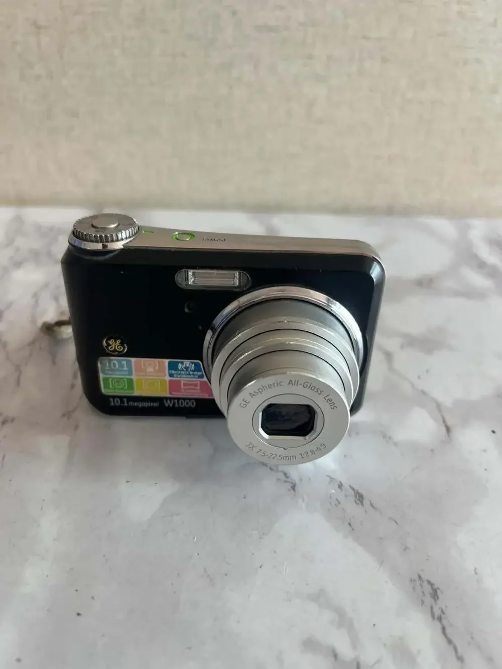 GE W1000 10.1MP Compact Digital Camera Black